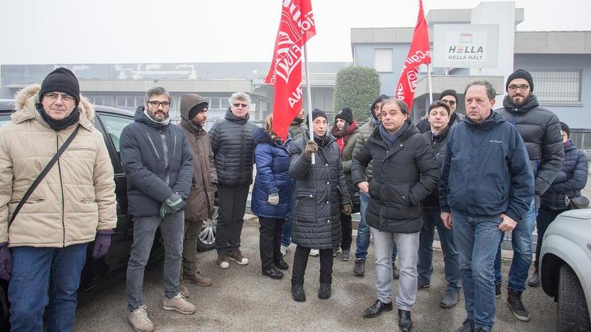 Operai denunciati «L’archiviazione non può bastarci»