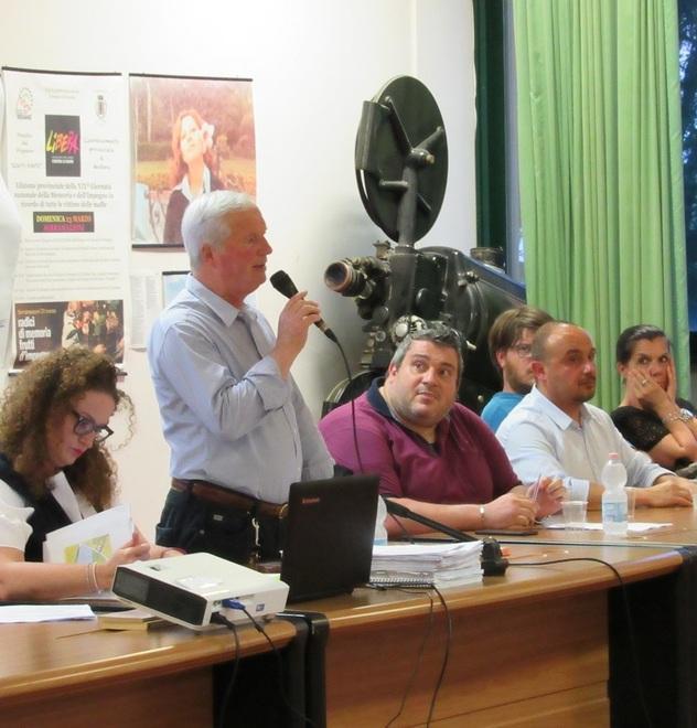 Avanti con la scuola allo stadio e la primaria trasferita a Riccò 