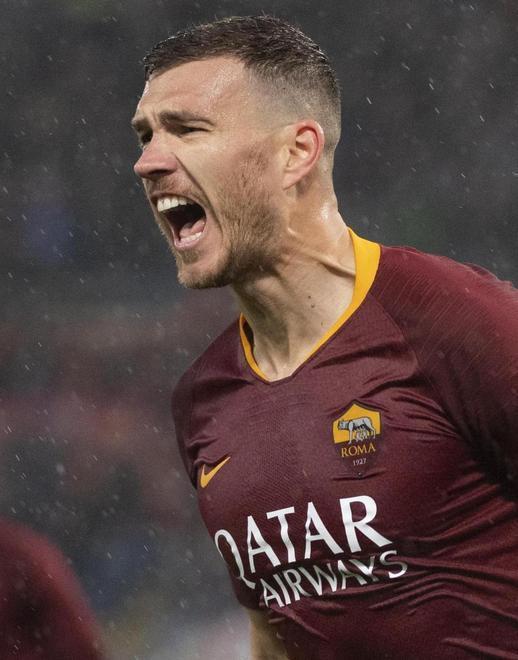 Tengono banco le punte L’Inter è più vicina a Dzeko Il Parma insiste su Balo
