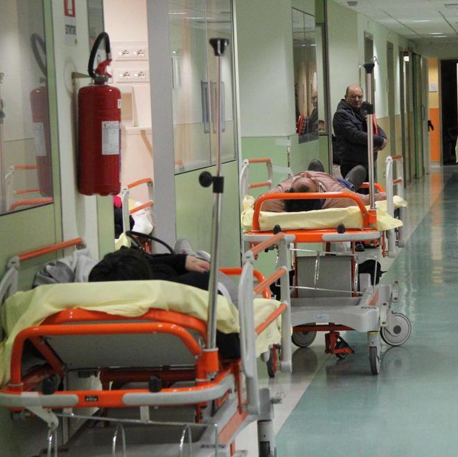 Ospedali toscani al collasso: mancano 2260 tra infermieri, Oss e personale medico 