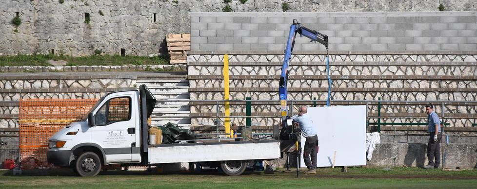 «Soldi per le strade usati per interventi allo stadio» L’opposizione fa polemica