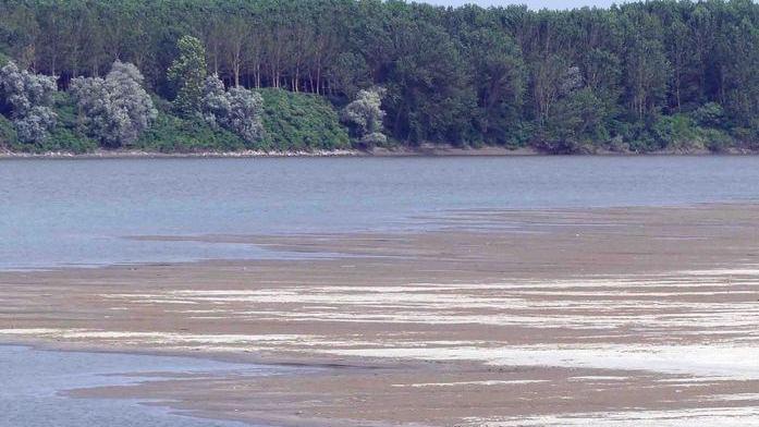 Giugno torrido, prelevati 100 milioni di metri cubi dal Po per le terre ferraresi