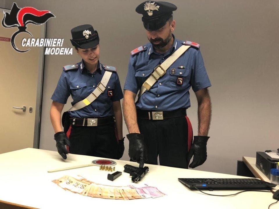 Campogalliano, coppia sorpresa con armi clandestine