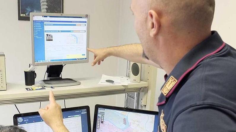 Operato per un calcio ai testicoli dai bulli, la mamma attacca la preside: "Mi disse di non denunciare"