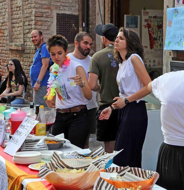 Grande festa in strada per ricordare Stonewall
