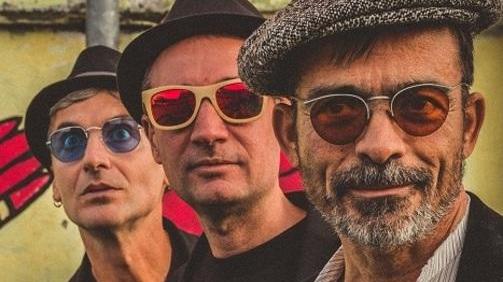 Mancano i permessi Salta il live degli Strike