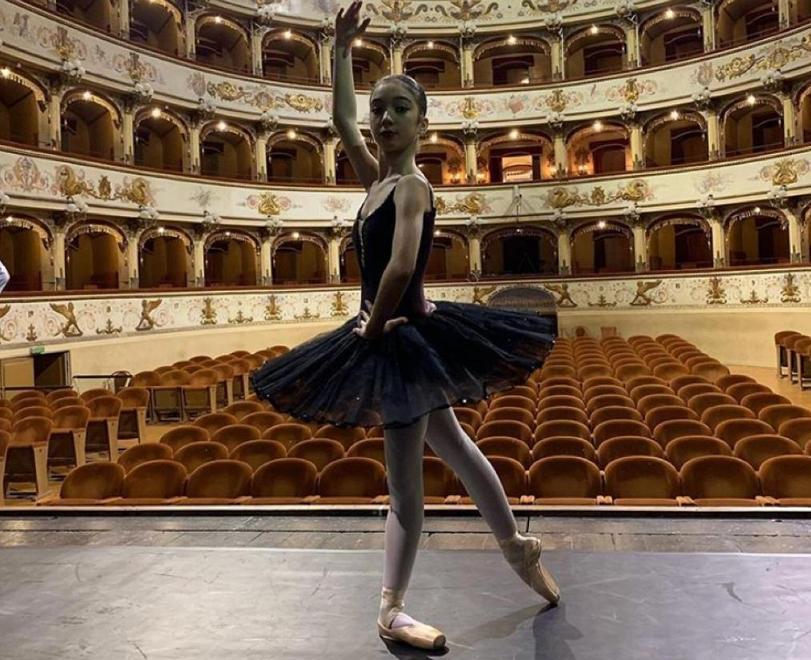 La giovane danzatrice Sara ammessa all’Opera di Vienna