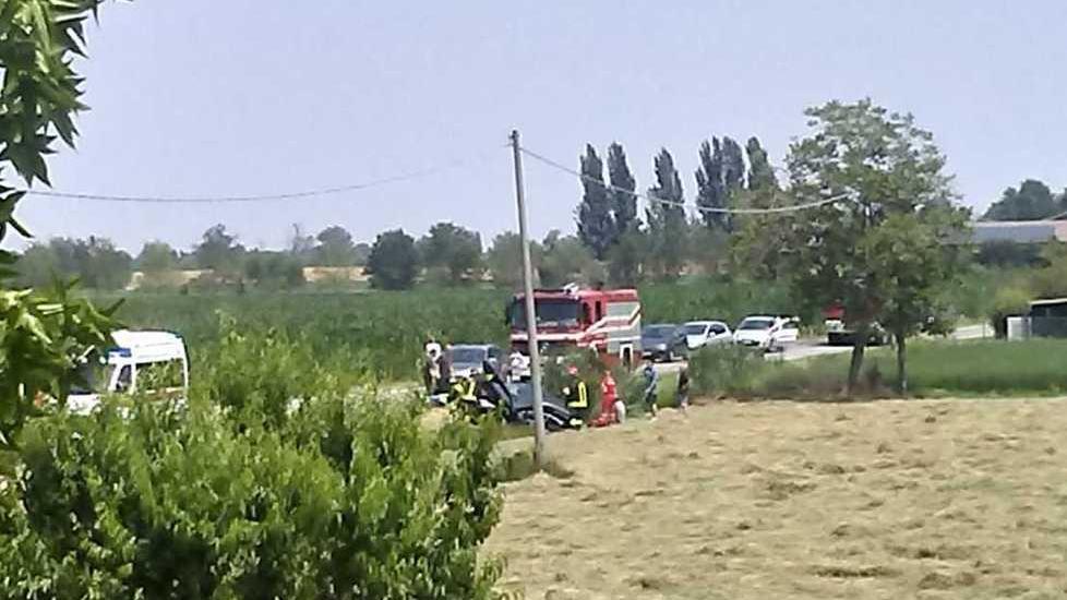 Scontro frontale a Villa Argine