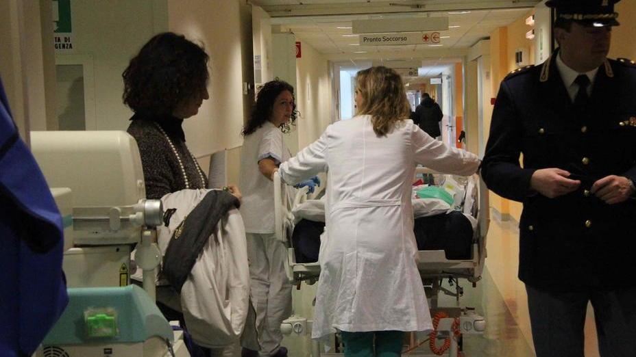 Pronto soccorso al collasso, la Regione Toscana ricorre ai neolaureati: «Subito in servizio 150 giovani»