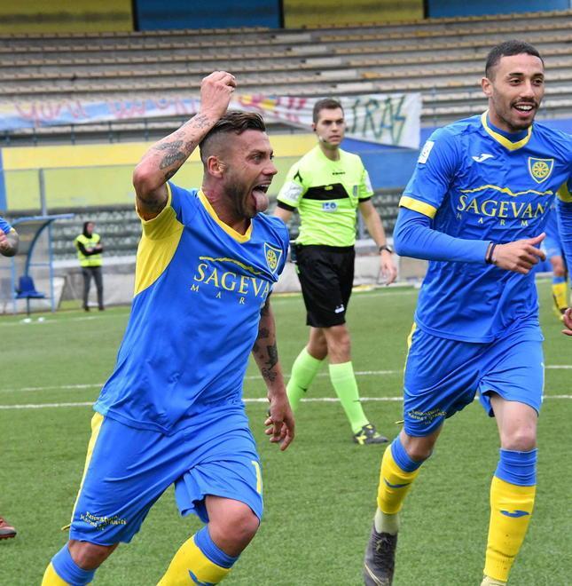 Ciccio Tavano aspetta una chiamata, o sarà addio 