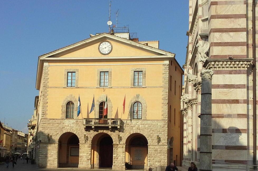 Braccio di ferro Cerboni-sindacati 