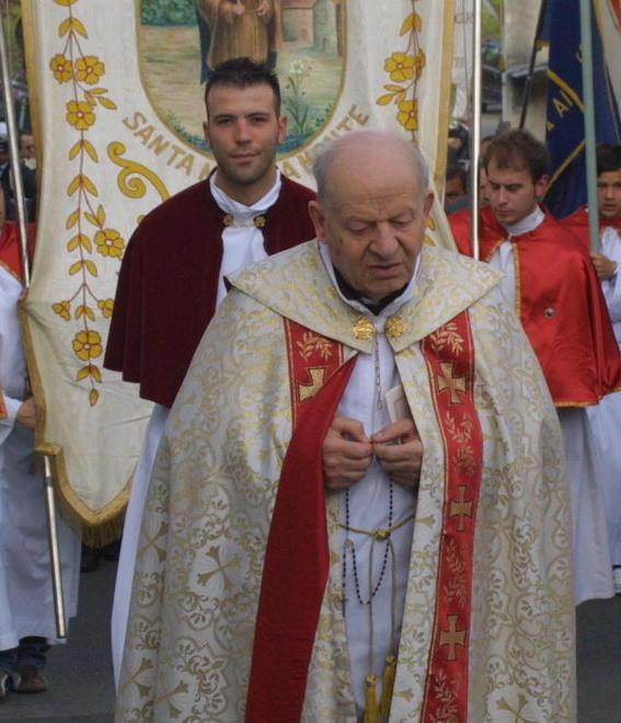 Don Lazzeri celebra i 66 anni di sacerdozio