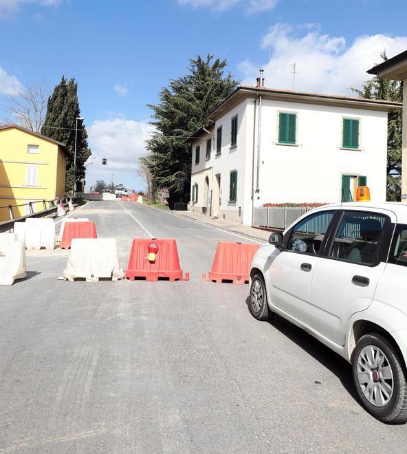Un secondo ponte per il traffico pesante 