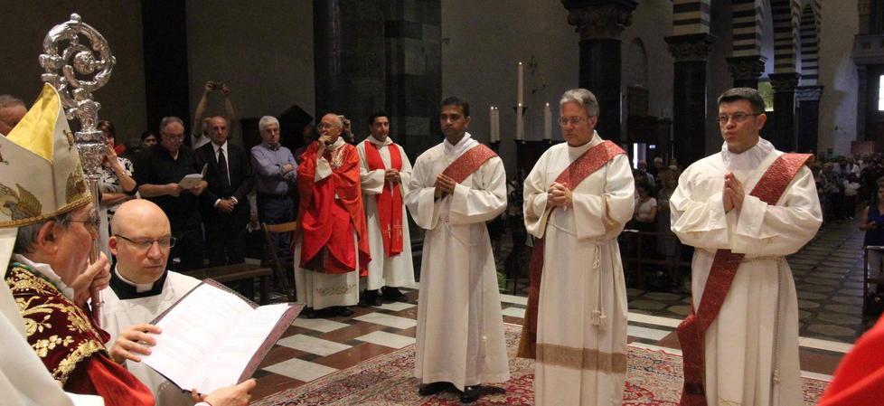Il vescovo Agostinelli ha ordinato tre sacerdoti «Siate misericordiosi» 