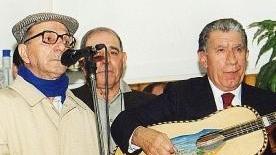 Antonio Nuvoli &egrave; il primo a sinistra con gli occhiali assieme ad altri cantadores &Egrave; una delle sue ultime apparizioni 