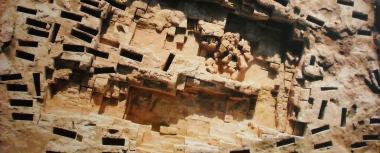 Dalla giunta Zedda via libera al cemento sul colle di Tuvixeddu