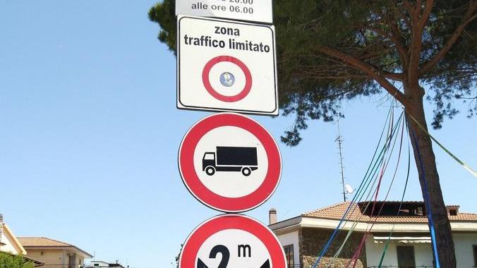 Strada Maremmana e ztl, viabilità sotto accusa