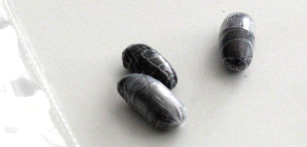 Tre ovuli pieni di droga