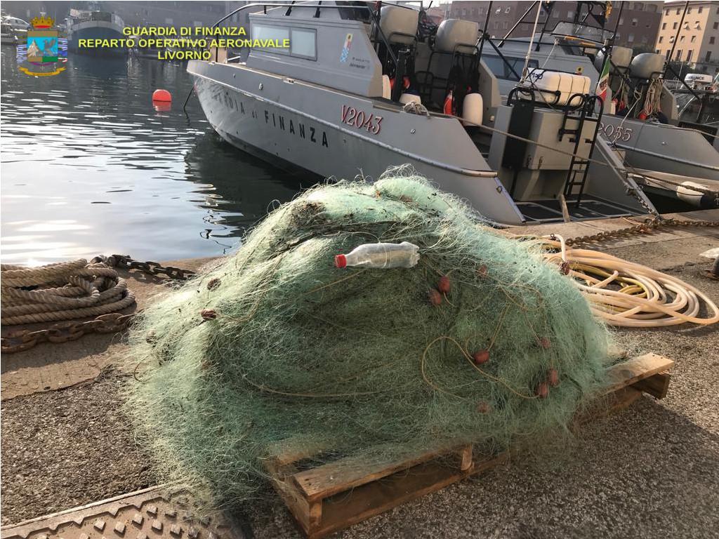 La rete da pesca sequestrata