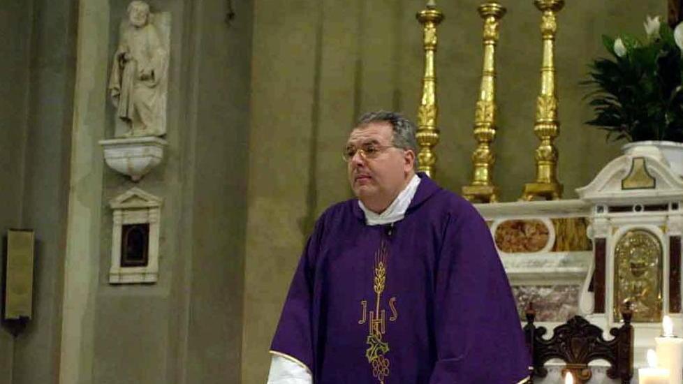 Don Euro, gli escort chiamati in tribunale adesso chiedono ospitalità al vescovo