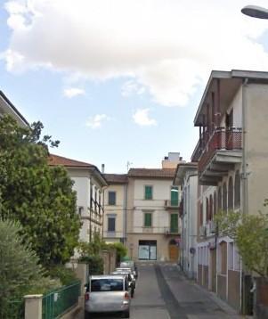 A 81 anni mette in fuga la giovane rapinatrice 