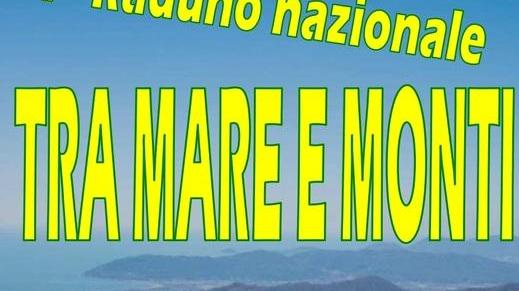 Vespisti da tutta Italia si danno appuntamento in città: maxi raduno
