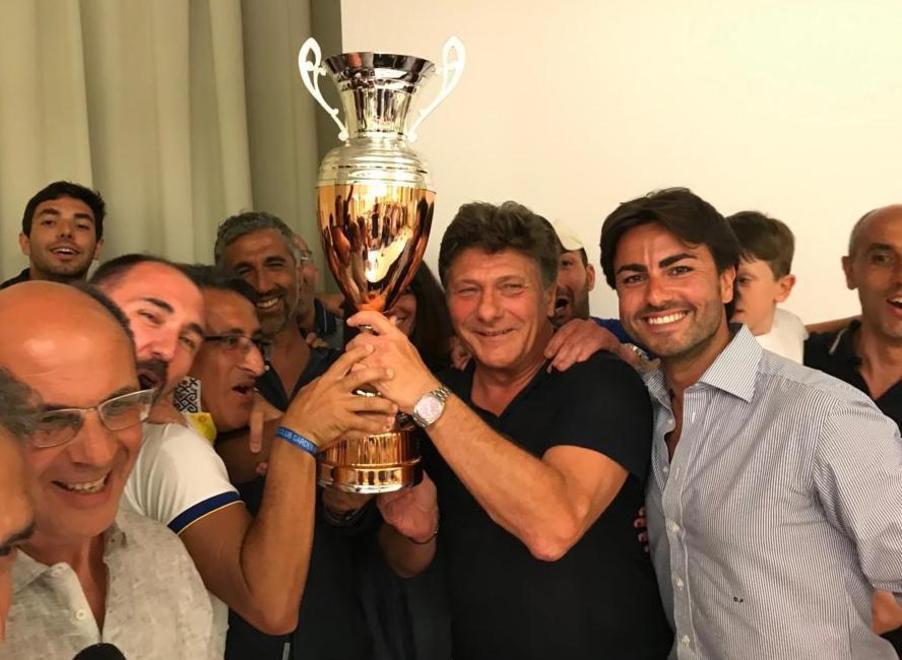 Cosenza vince la finale Mazzarri premia i medici calciatori