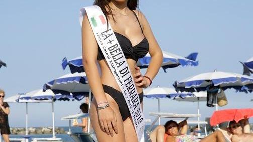 La bellezza allo Chalet Mirella è Miss bikini
