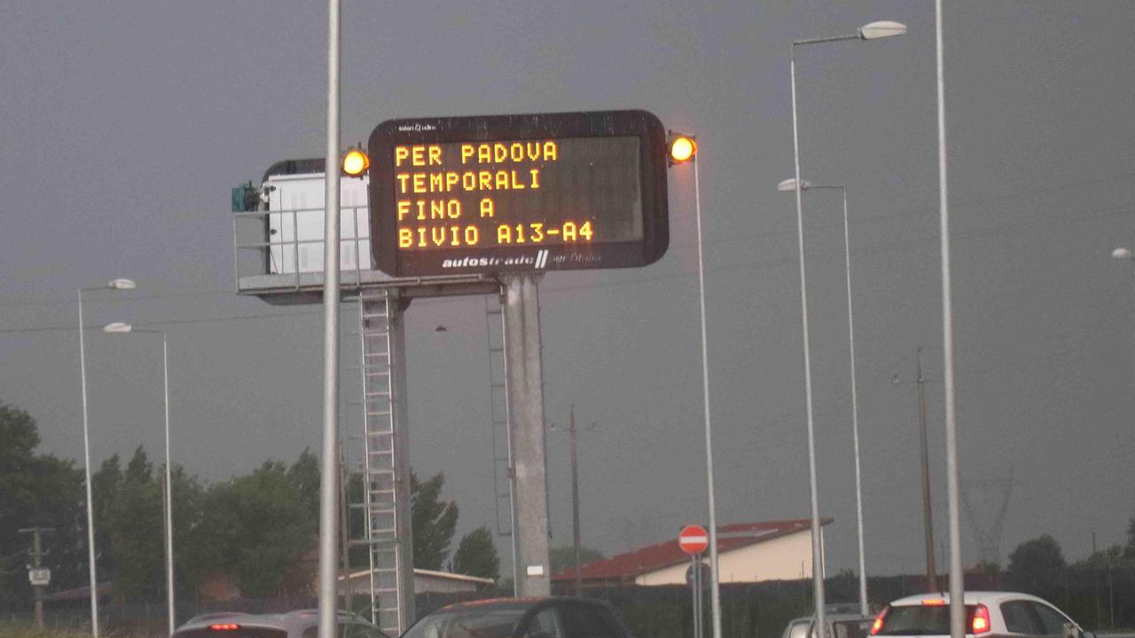 Altro allarme meteo per temporali, poi tornano i picchi di caldo