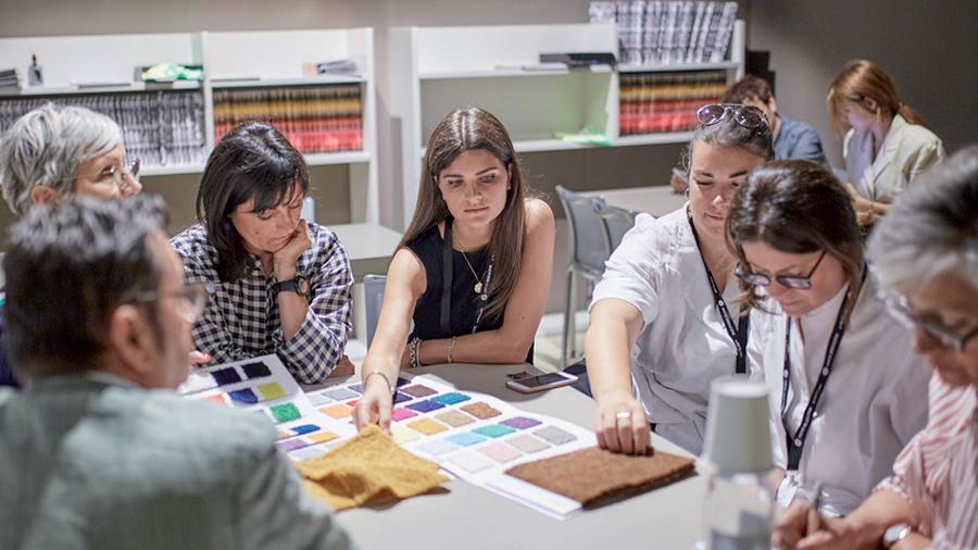 “Moda futuribile”, otto designer salvano maglie invendute dal macero