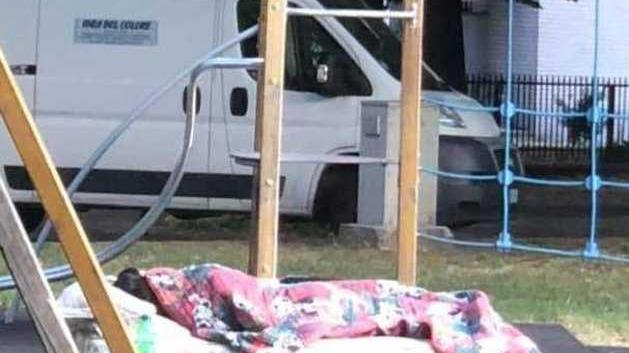 Parco come dormitorio Il sindaco «Segnalate»