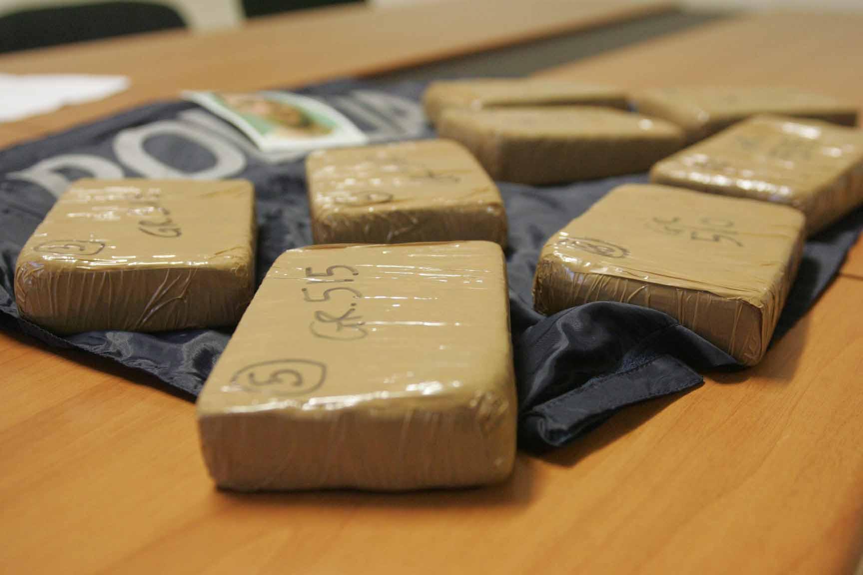 Reggio Emilia, fiumi di eroina dal Pakistan alla Bassa: tre arresti 