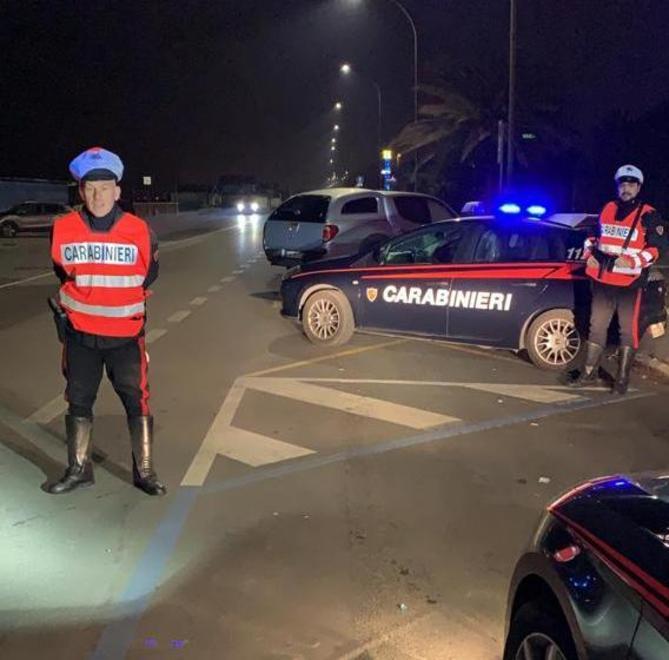 Rissa al bar, dà un pugno in faccia al carabiniere 