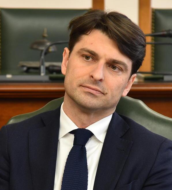 Braccio di ferro Cerboni e sindacati Il fronte si spacca perché la Cisl si sfila 