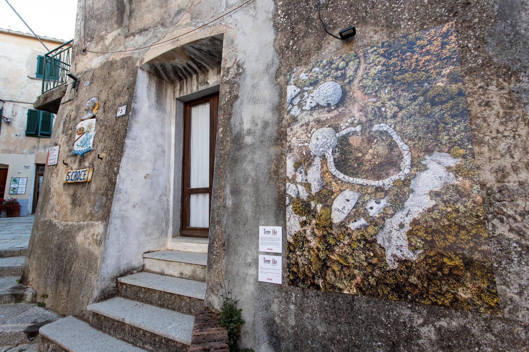 Una delle foto scattate da Roberto Ridi, esposta nella mostra open air "Terre Alte"