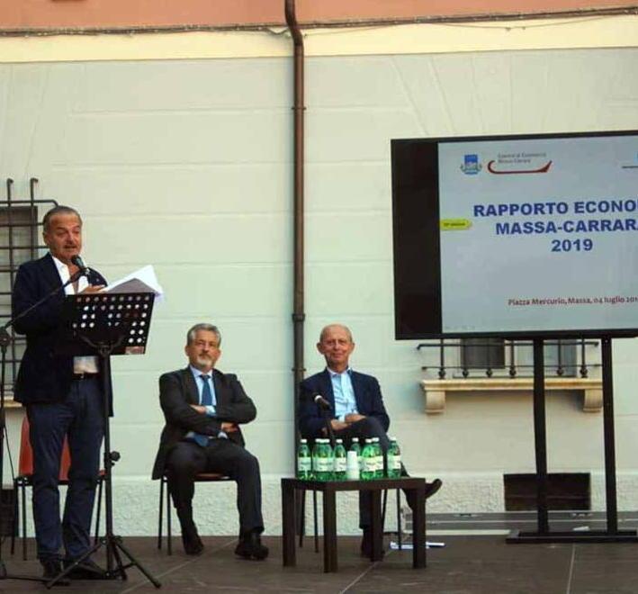 Negozi, un altro anno nero E i consumatori li bocciano 