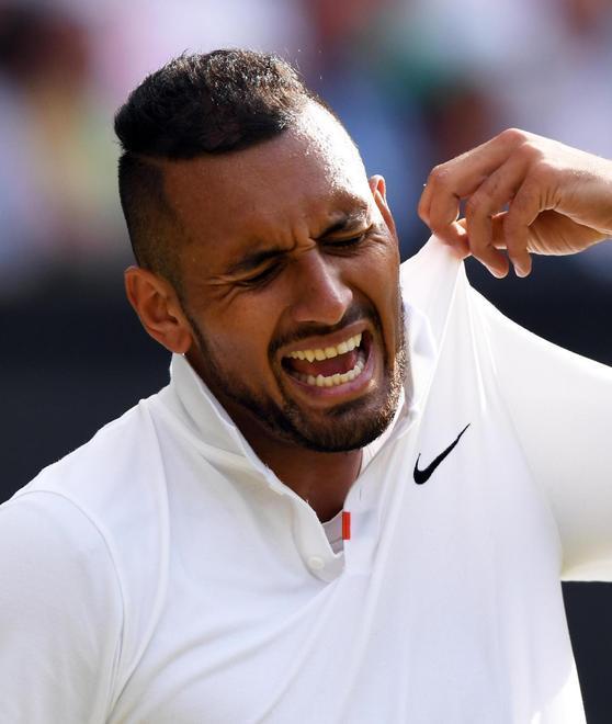Kyrgios, una vita al limite Notti al pub e pallate a Rafa