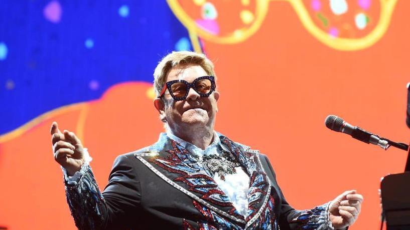 In 20.000 sugli spalti per salutare Elton John