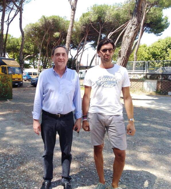 «Che brutte quelle carovane, il circo rovina la Caravella» 