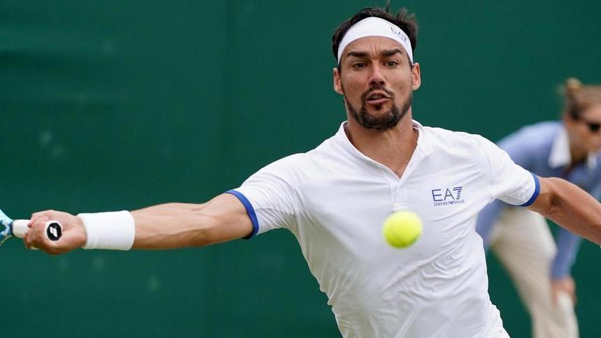 «Maledetti inglesi» Fognini insulta il pubblico e va ko Berrettini agli ottavi