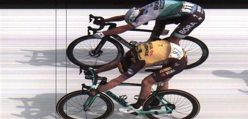 Il Tour parla olandese Volata a Teunissen che batte Sagan Caduta per Fuglsang 