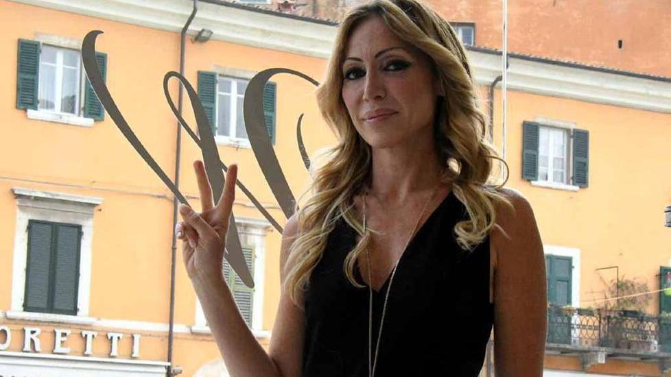 Estate in ritardo e pochi soldi in tasca: i saldi sono partiti ma al rallentatore