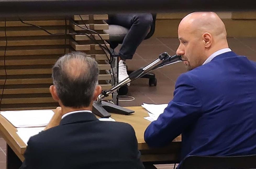 Inchiesta affidi, il sindaco Carletti sospeso dalle sue funzioni 