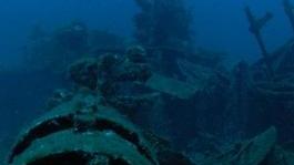 <strong>Il giallo</strong> La corvetta Gazzella della Marina Militare affondata nel golfo dell’Asinara incrociava vicinissima alla gemella Minerva rimasta indenne. A destra, su una sedia sul fondale, il diario di bordo
