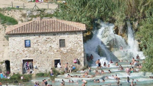 Cascate del Gorello Triplo “niet” al megaparcheggio «È inutile e impatta»