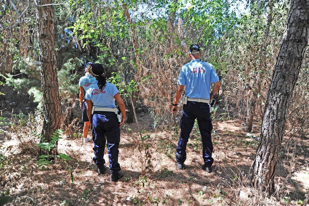 Contro i venditori abusivi 5 vigili in più