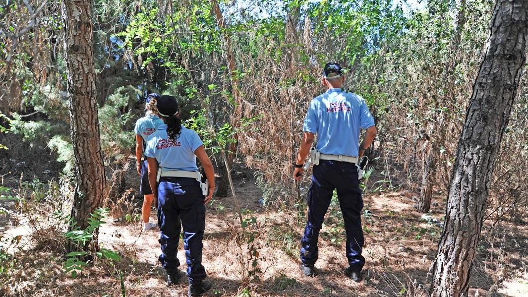 Contro i venditori abusivi 5 vigili in più