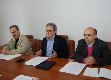 Il senatore Scanu (al centro) con gli esperti Onnis (a sinistra) e Codonesu