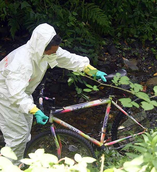 Cade dalla bicicletta e finisce in un fosso, ritrovato senza vita dopo dodici ore 