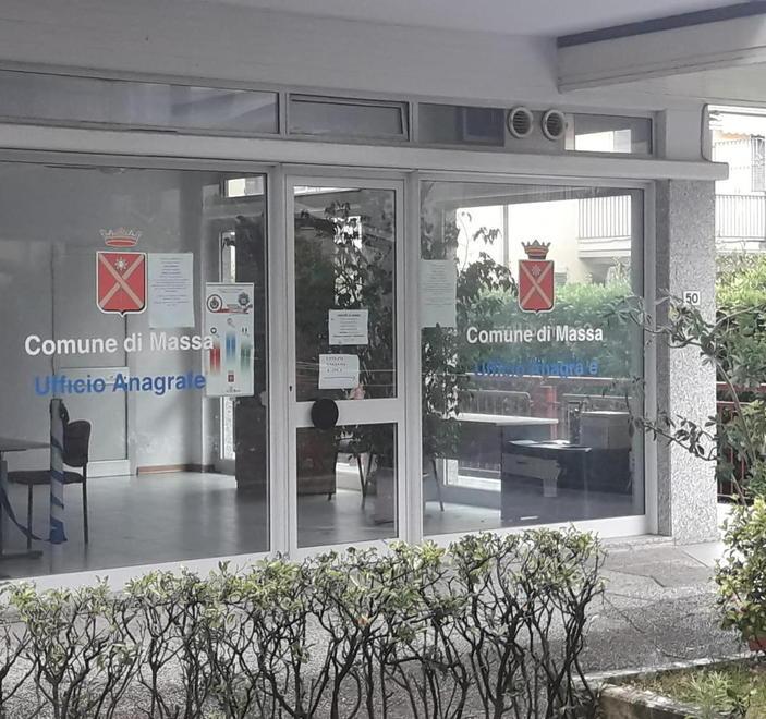 Anagrafe di Marina semi chiusa Parte una petizione di cittadini 
